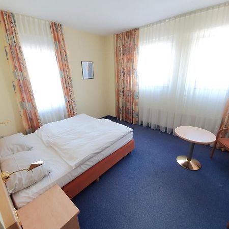 Nonstop Hotel Riedstadt Luaran gambar