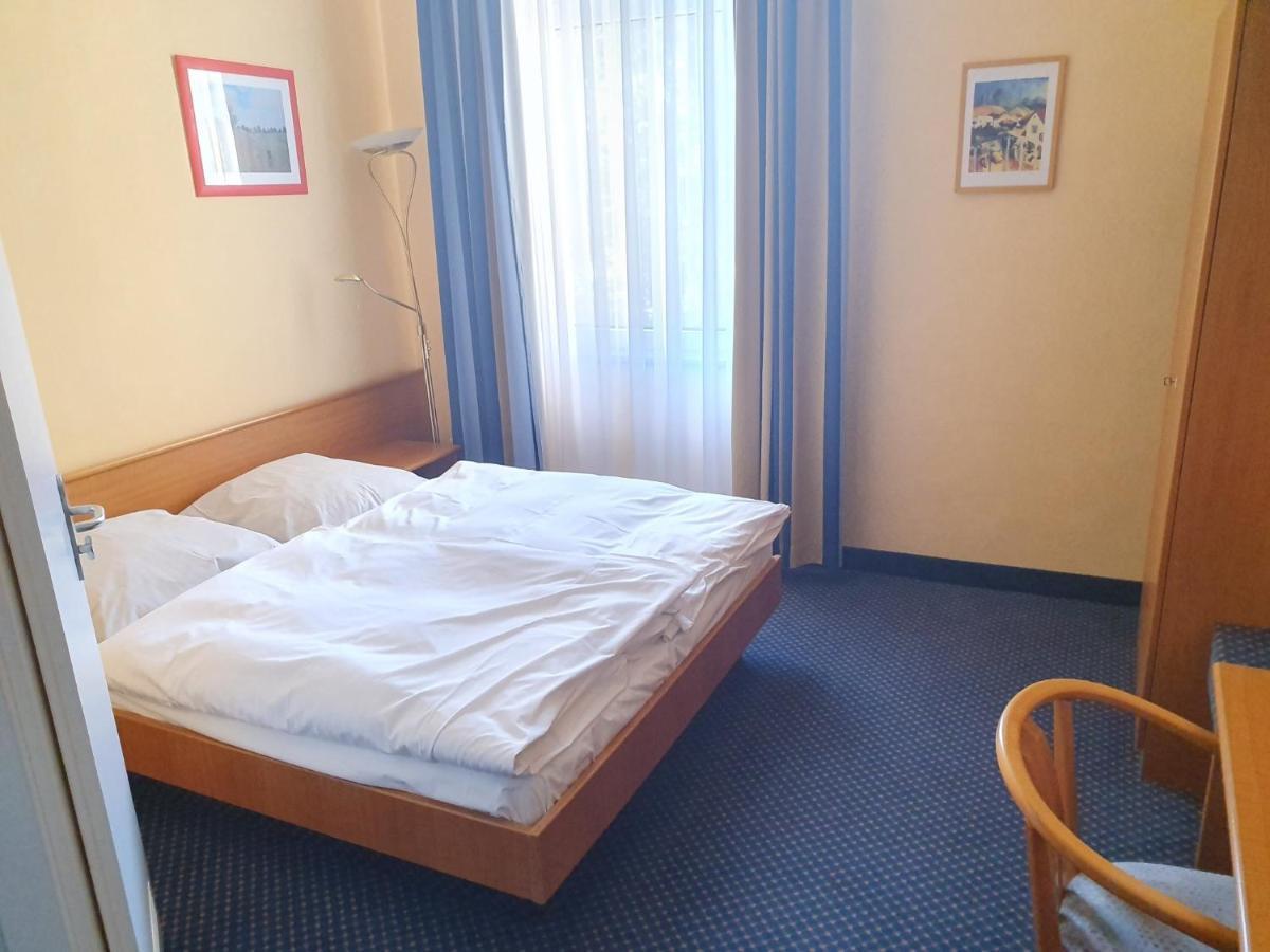 Nonstop Hotel Riedstadt Luaran gambar