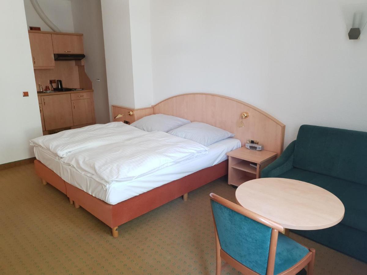 Nonstop Hotel Riedstadt Luaran gambar