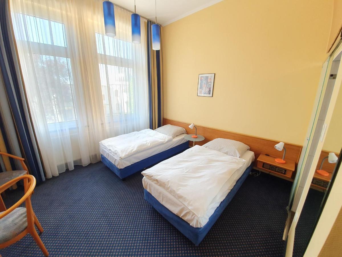 Nonstop Hotel Riedstadt Luaran gambar